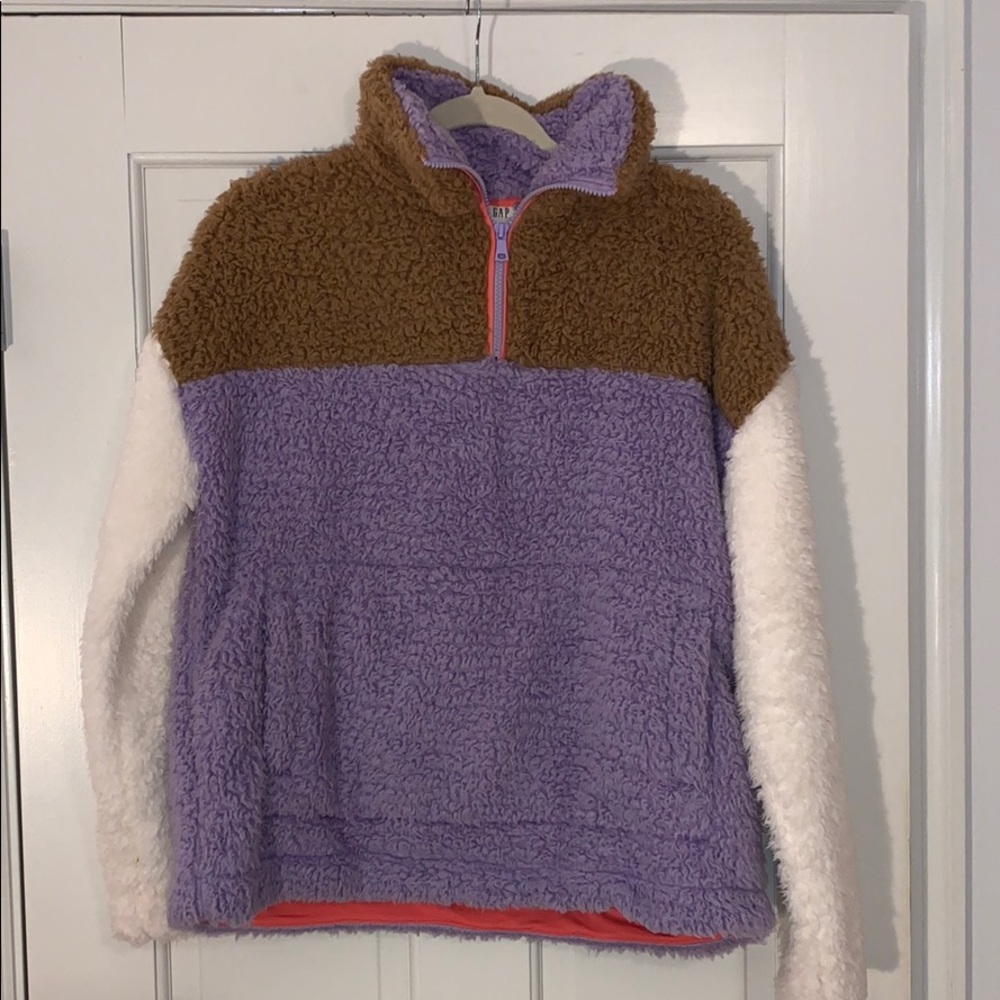 Gap Women’s Fuzzy Color-block 1/4 zip sweatshirt